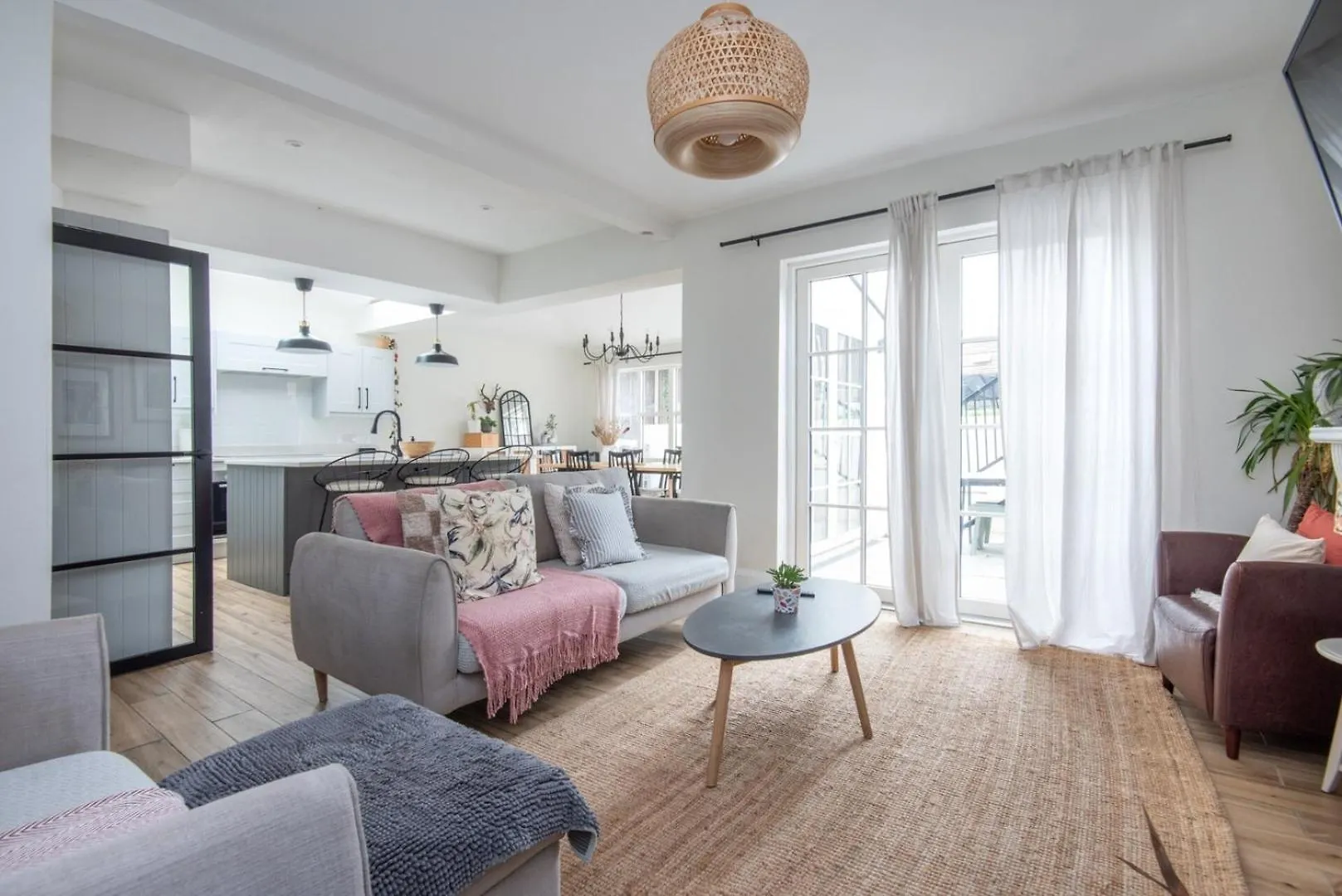 Modern 3B Home With Garden In Eltham, London