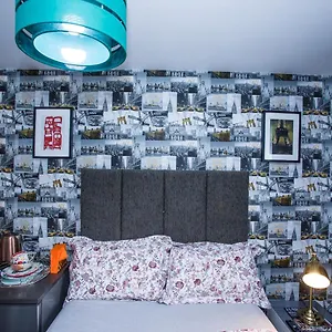 Apartment Dejays, London